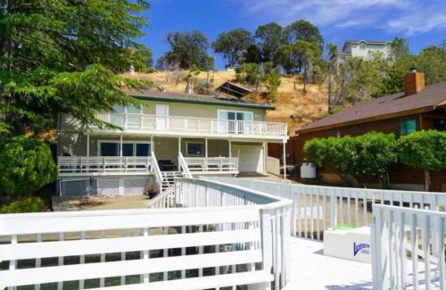 Clearlake Villa | Serenity house villa