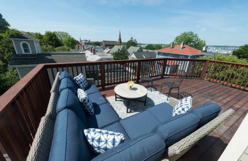 Historic Hill Hotel | Serenity Inn Newport