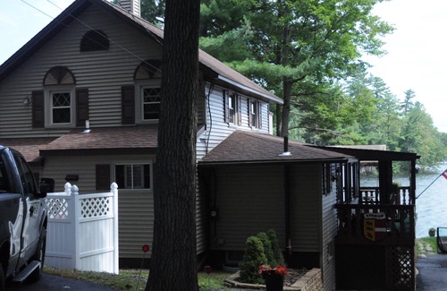 Lake George House | Serenity - Lake Front Home On Glen Lake Near Lake George