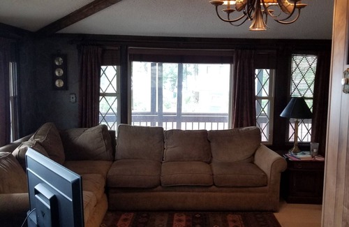Lake George House | Serenity - Lake Front Home On Glen Lake Near Lake George