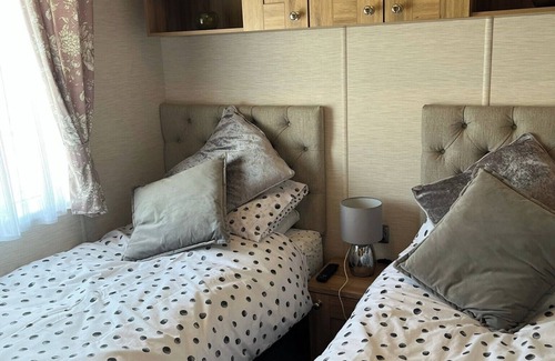 Winestead Cabin | Serenity Lodge Retreat in Withernsea