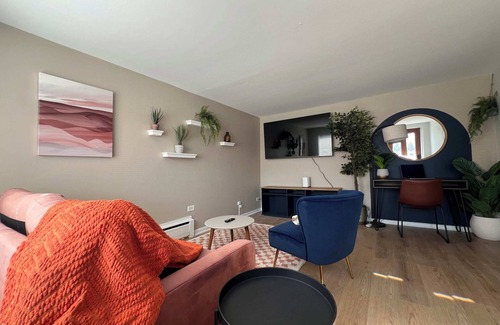 Lombard Apartment | Serenity & Style, With Parking