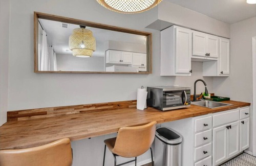 Evansville House | Serenity Suite: The Luxe Oasis #6