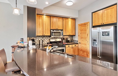 Windcliff Estates Condo | Serenity Vacation Home at Windcliff by RedAwning