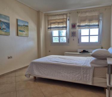 Nea Iraklitsa House | Serenity Villa