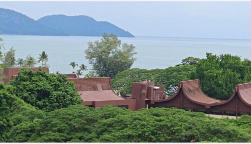 Batu Ferringhi Apartment | Seri Sayang 2 Bedrooms Seaview Resort