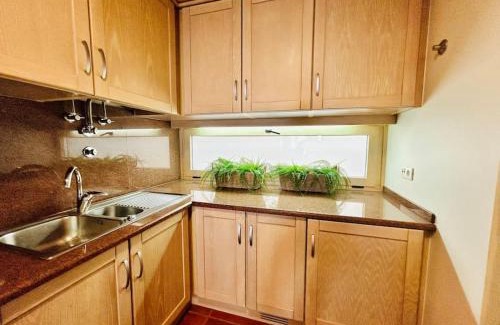 Santiago Apartment | Sesimbra Califórnia beach front