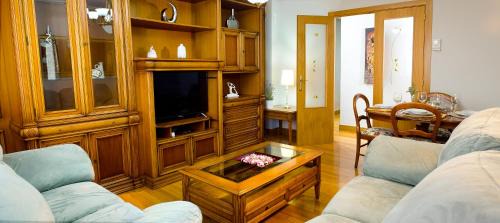 Sestao Apartment | Sestao, Vivienda Turística Renovada con Terraza y WIFI