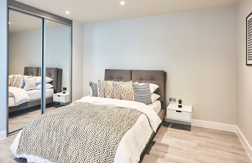 Bracknell Apartment | Seven Living Bracknell - Free Parking on SIte