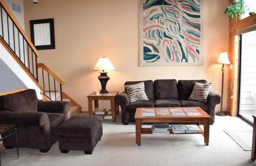 Seven Springs Apartment | Seven Springs Sunridge 2 Bedroom Standard Condo - Ski-In Out! condo