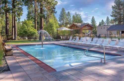 Bend Resort | Seventh Mountain Resort