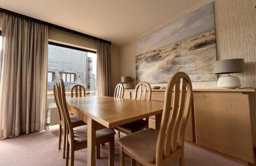 Westende Apartment | Sfeervol Appartement met Zeezicht