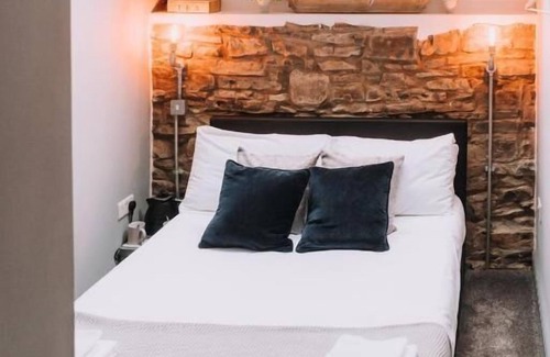 Pontneddfechan Bed & Breakfast | Sgwd Gwladys