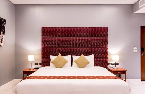 Patong Resort | (SHA+)Indochine Sky Suite with Plunge Pool (009)