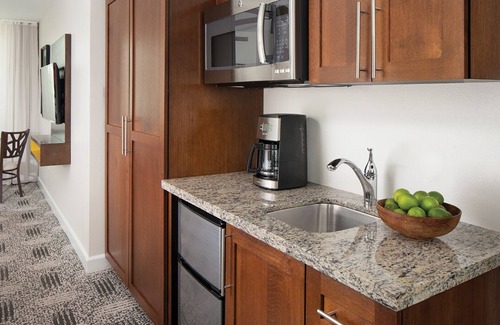 Rancho Mirage Apartment | Shadow Ridge 2025 Studio StageCoach Weekend.4-25 to