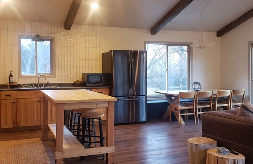 Yankton Cabin | Shady Creek Cabin - Family Friendly Getaway Near Lake