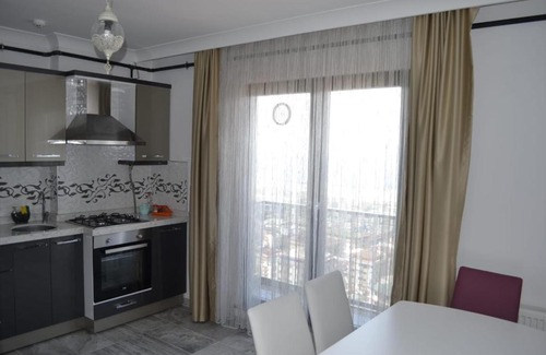 Trabzon Apartment | Shahin Golden Hotel l الصقر الذهبي…