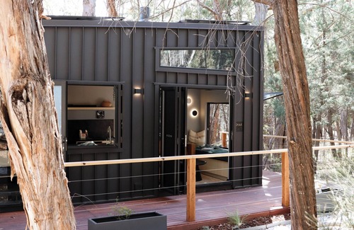 Halls Gap Cabin | SHAK Halls Gap *Luxury Off-Grid Tiny House*