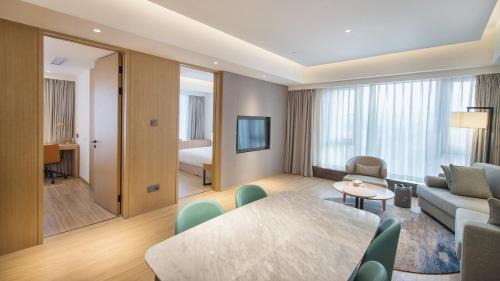 Xihu Hotel | Shama Serviced Apartments Zijingang Hangzhou - Zijingang Campus Zhejiang University, Subway Line2&5 Sanba Station