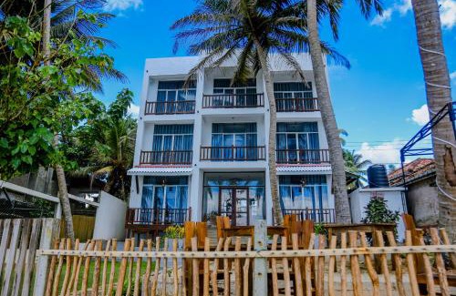 Bandaramulla Hotel | Shanora Beach