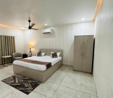 Faizabad House | Shanta Inn