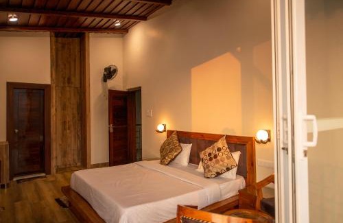 Bhimtal Hotel | Shanti Kunjj