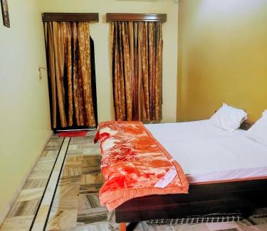 Faizabad Apartment | Shantiniketan 2 BHK Homestay in Ayodhya