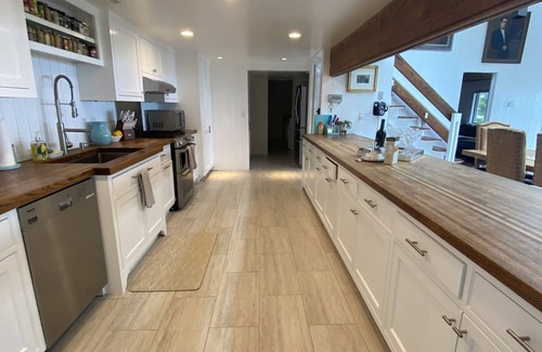 Stratton Mountain House | Shaw Chalet is a modern, cozy, serene Retreat