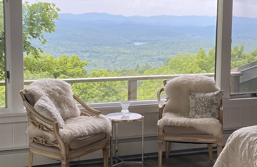 Stratton Mountain House | Shaw Chalet is a modern, cozy, serene Retreat