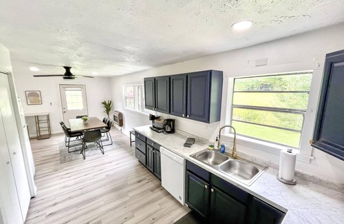 Monteagle House | Shea s Chalet - Cozy Home in Monteagle TN