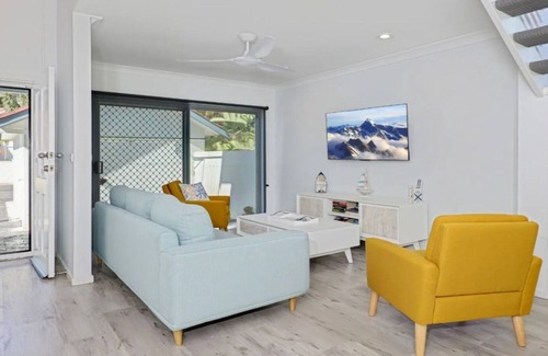 Korora House | Shearwater Nest - A Coastal Haven for Relaxation!