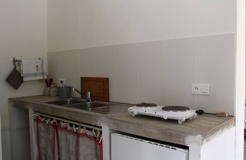 St.-Remy-de-Provence House | Shed the heart of Provence
