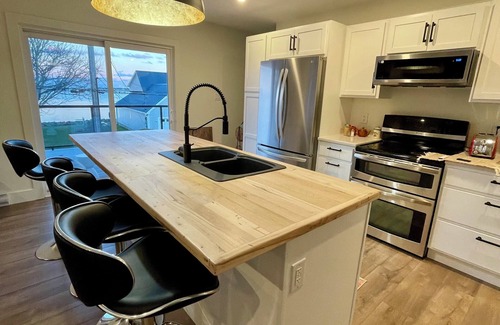 Shediac Bridge Apartment | Shediac Cape Vacation Retreat