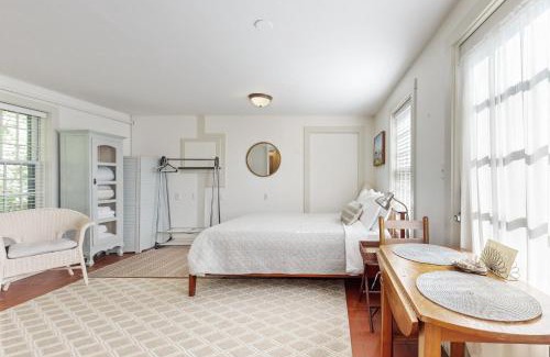 Wiscasset Hotel | Sheepscot Beauty