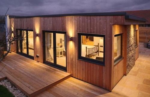 Chichester Apartment | Sheepwash Lodge West Wittering Quiet get away
