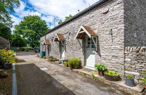 Monyash Apartment | Sheldon Barn - Two Bedroom Apartment, Sleeps 4