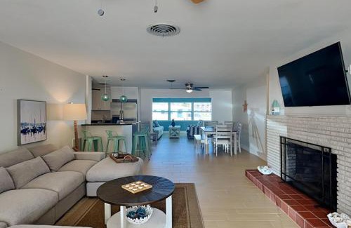 Fort Myers Beach House | Shell Mound Beach Cottage