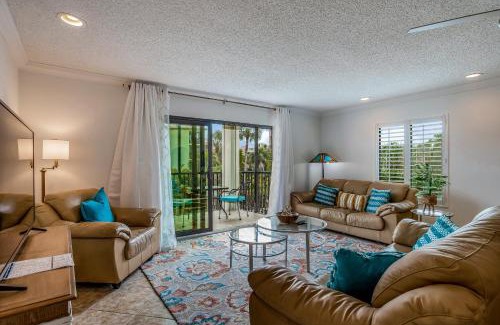 Marco Island Apartment | Shells O'Plenty