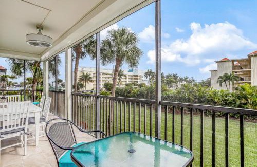 Marco Island Apartment | Shells O'Plenty