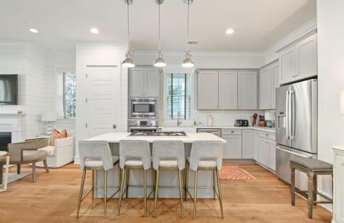 Mount Pleasant House | Shem Creek House- 5 Mins to Downtown & Beach