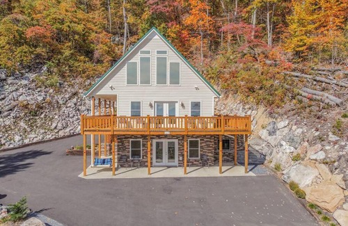 Luray House | Shenandoah Retreat