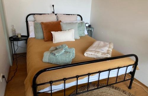 Penneshaw House | Sheoak Lodge