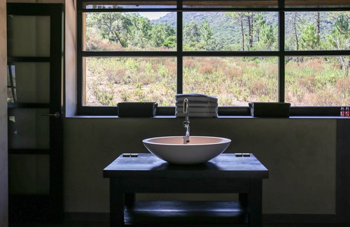 Bormes-Les-Mimosas House | Shepherd House in the Vines
