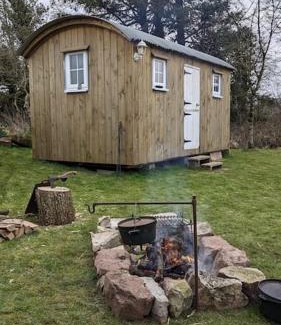 Gwynfe Other | Shepherds Hut - Brecon Beacons