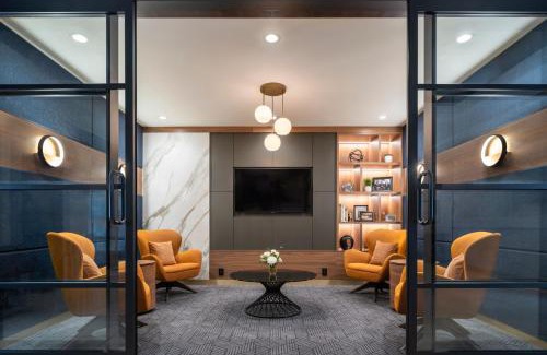 Saskatoon Downtown Hotel | Sheraton Cavalier Saskatoon Hotel