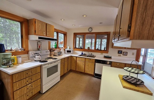 Deer Isle House | Sherwood Cottage-Along the Shores of Penobscot Bay