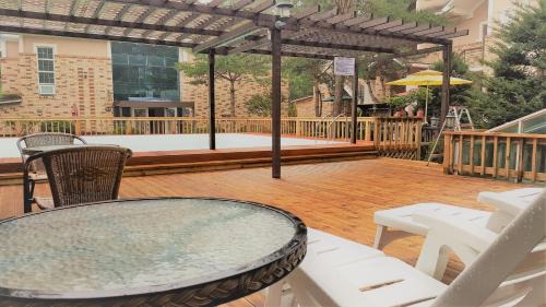 Bongpyeong House | Shinevalley Pension & Hotel