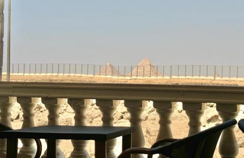 Pyramids Gardens House | Shiny Pyramids Boutique Hotel