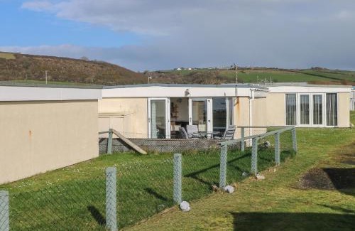 Kidwelly House | Shipwreck Chalet