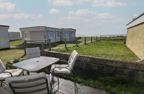 Kidwelly House | Shipwreck Chalet